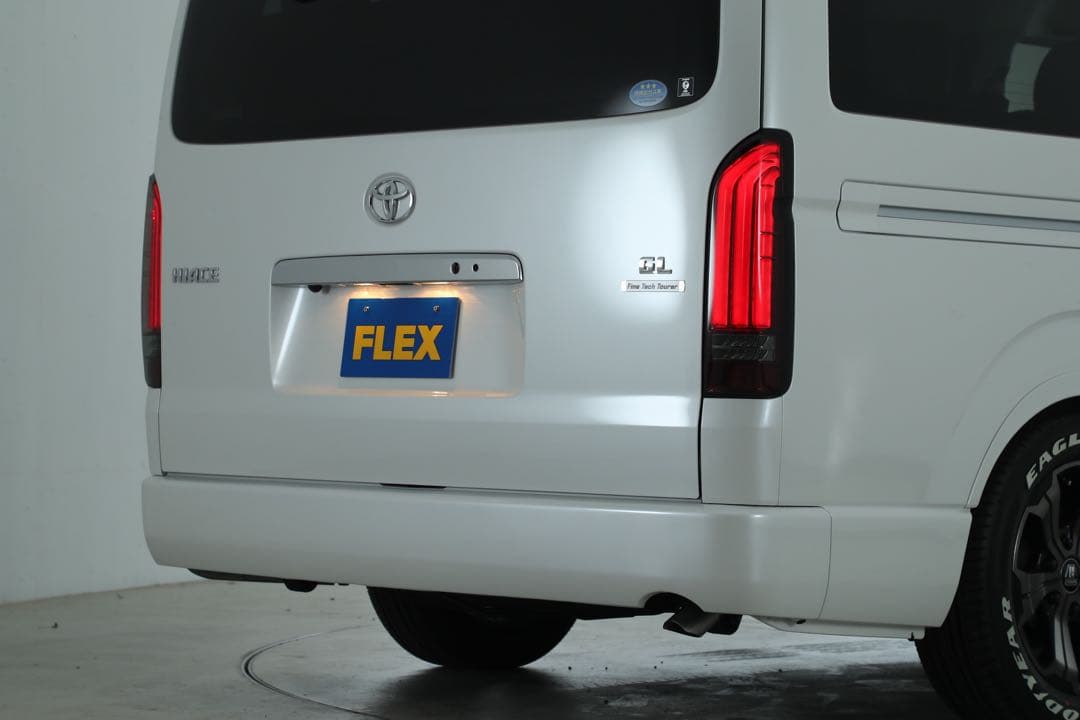 FLEX LEDテールランプ ULTIMATE ハイエース 200系