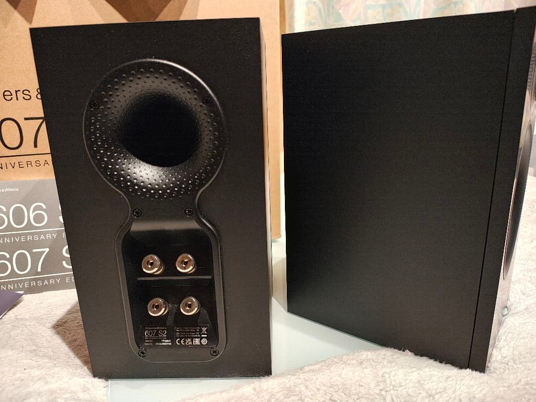 B&W 607 S2 Anniversary Edition BLACK おまけ