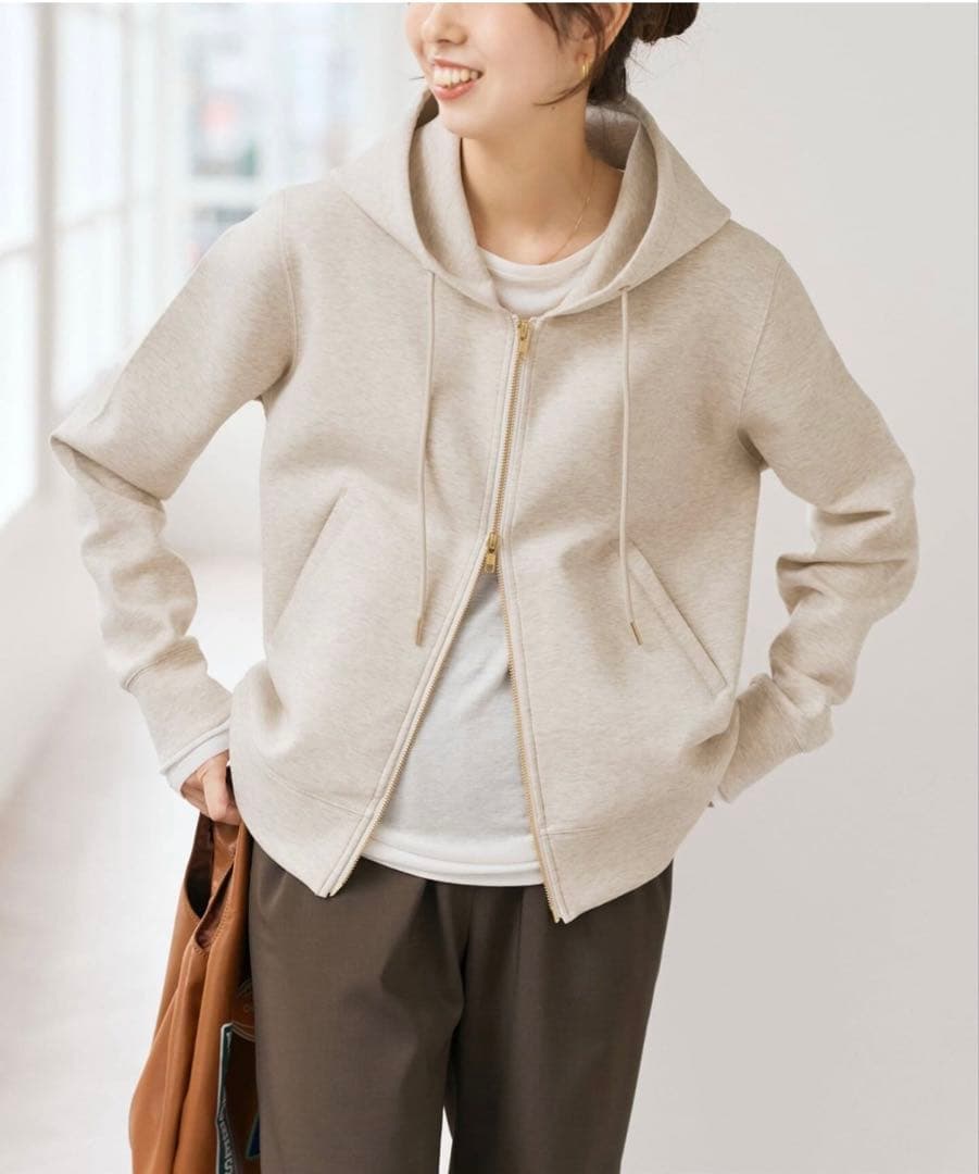 専用⭐︎スピックアンドスパン　ストレッチジップフードパーカー　ホワイト