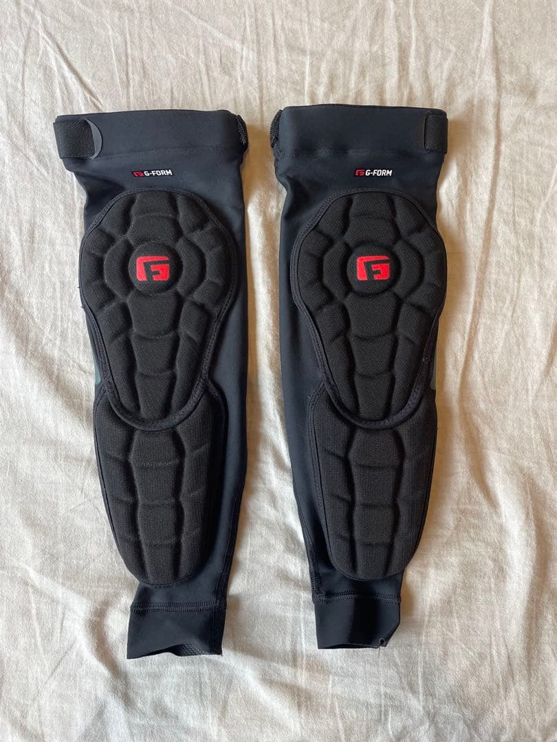 bmxレーシング レーサー　レース　mtb ダウンヒル　ニーシンガード