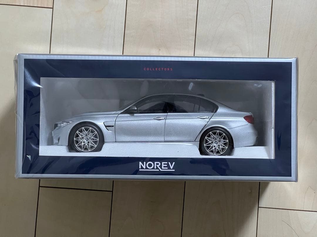 【新品】1/18  F80 M3 sedan Norev silver