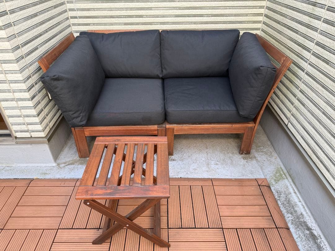 IKEA 屋外用イージーチェアほか、クッションのセット