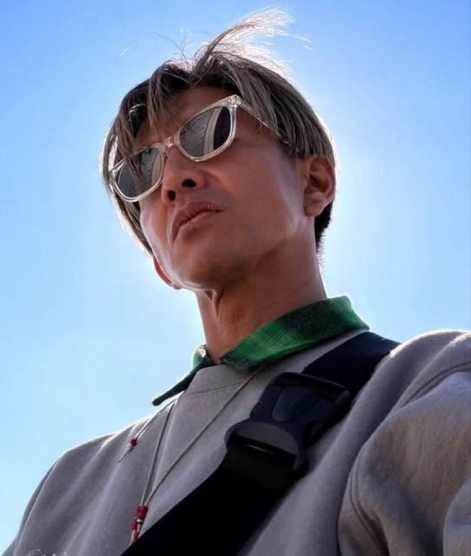 OWNDAYS 調光サングラス キムタク プライベート着用 同型別色モデル