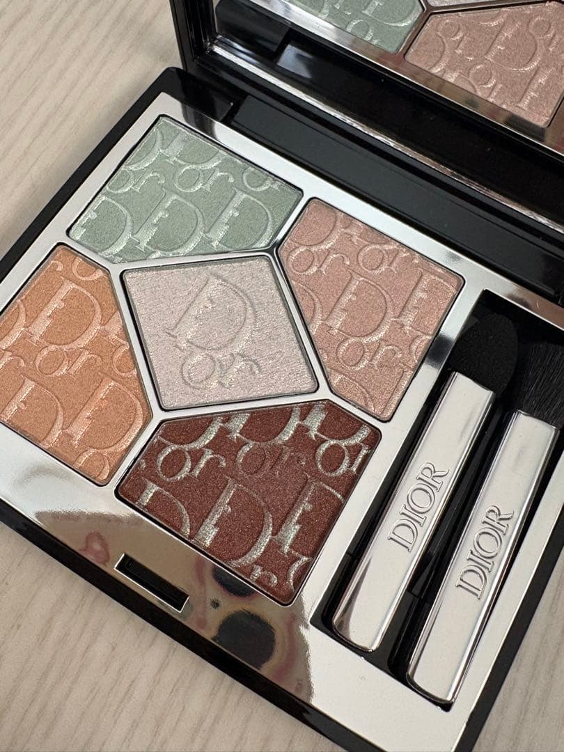 Dior ディオールショウ カラーズ アイシャドウパレット 645 ミントバブル