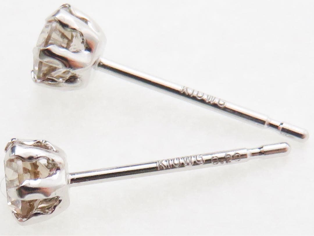 花*ん様 K10WG 天然ダイヤモンド 計0.37ct ピアス　刻印0.20×2
