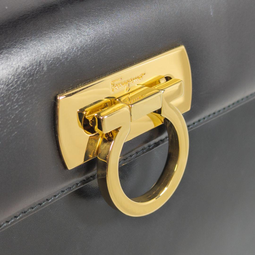 【極美品】フェラガモ ガンチーニ ハンドバッグ 2Way 保存袋付き