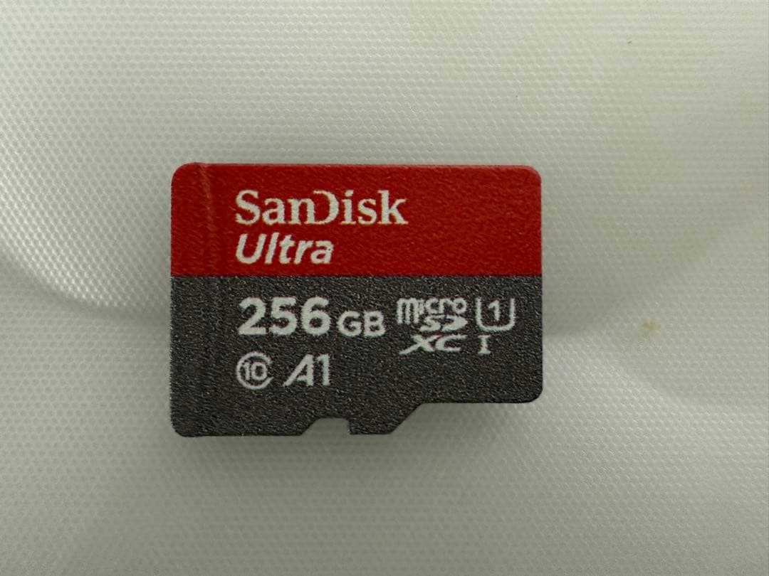 TosFire HD 8 64GB SDカード、ケースと保護フィルム