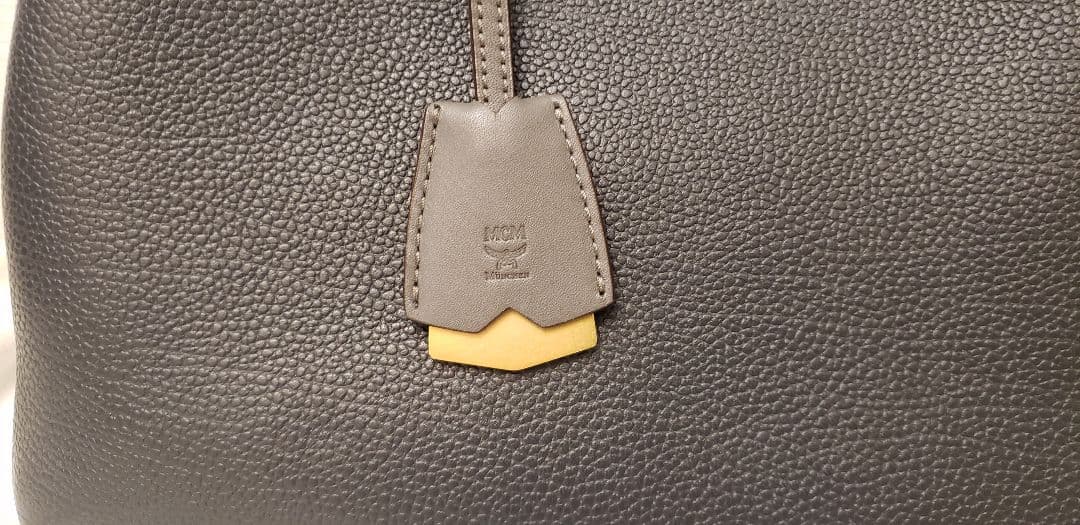 MCM ダークグレー ビジネスバッグ