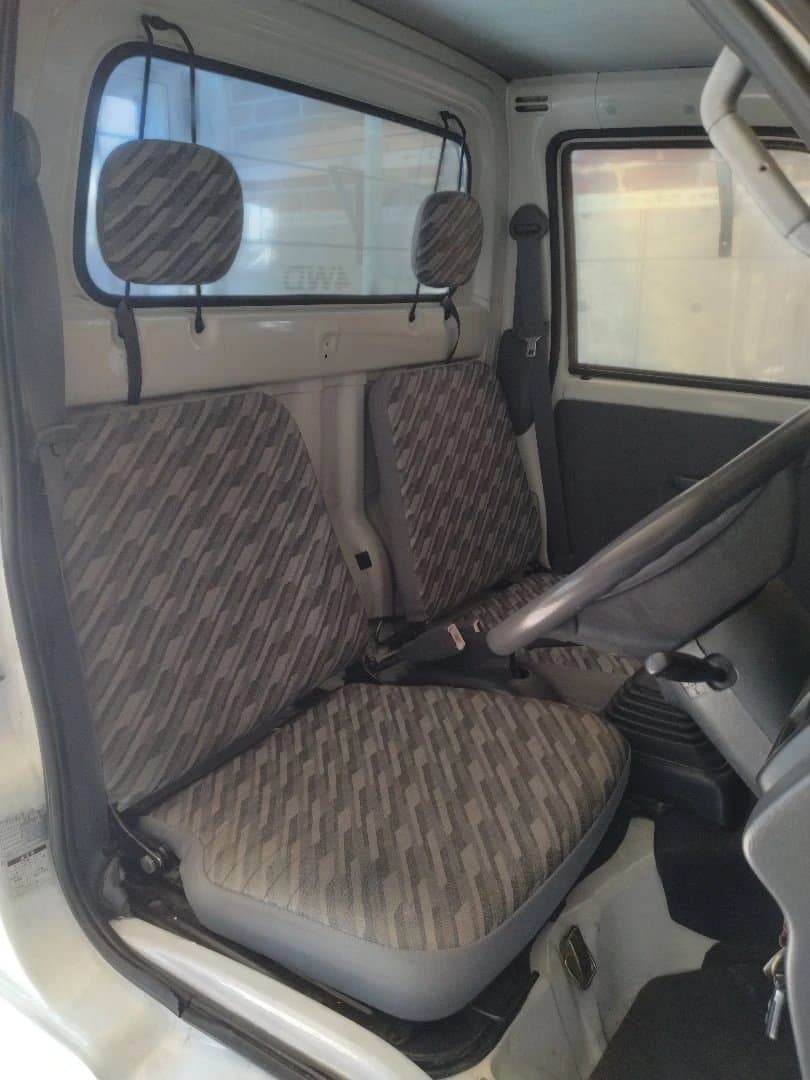 三*妹様 ダイハツ ハイゼット 平成15年　5F 4WD エアコン　パワステ付