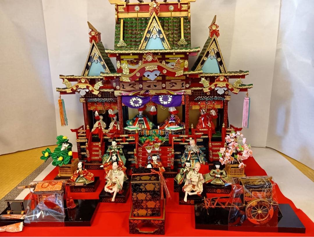 【ゆず】御殿飾りお人形飾り 道具付き