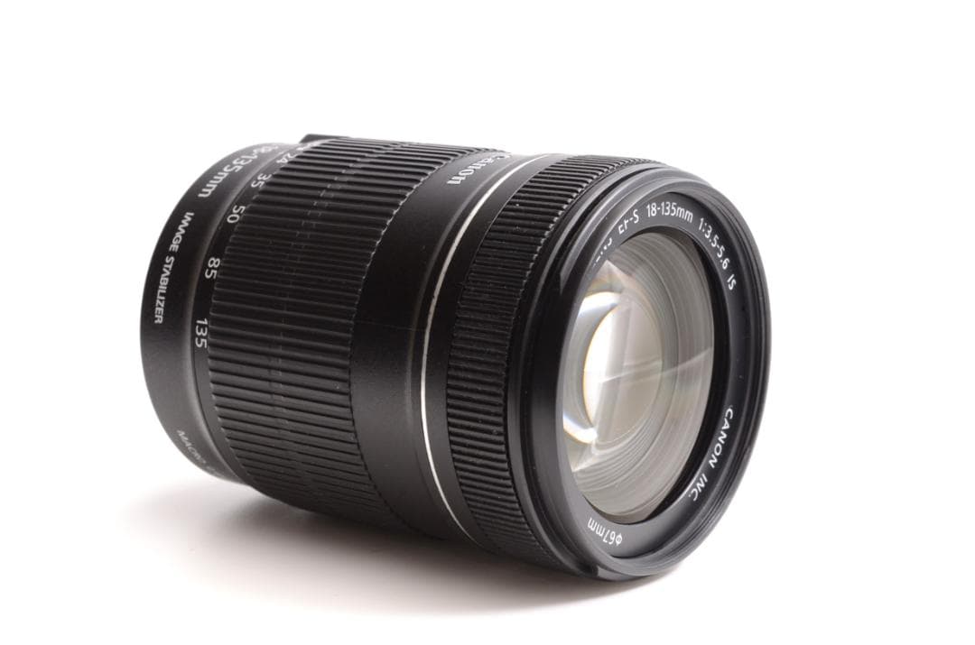 Canon EF-S 18-135mm F3.5-5.6 IS ズームレンズ