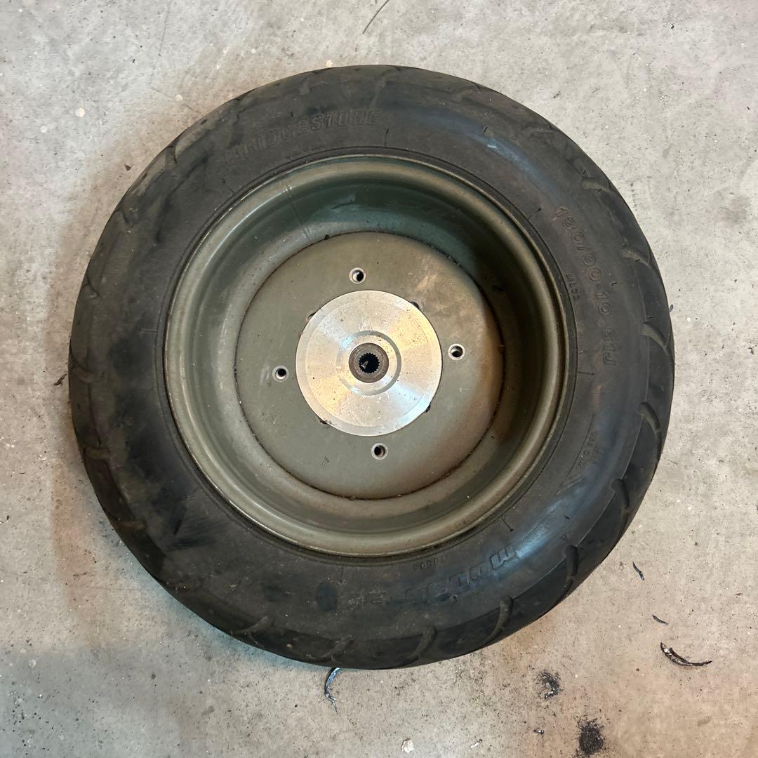 ズーマー、スクーピー、スマートディオよりリアルワイド鉄ホイルとハブのセット