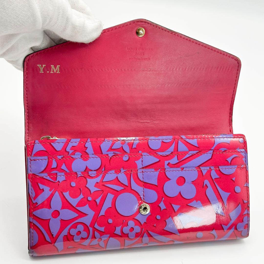 ルイヴィトン ポルトフォイユ サラ モノグラム ヴェルニ スイート フラワー