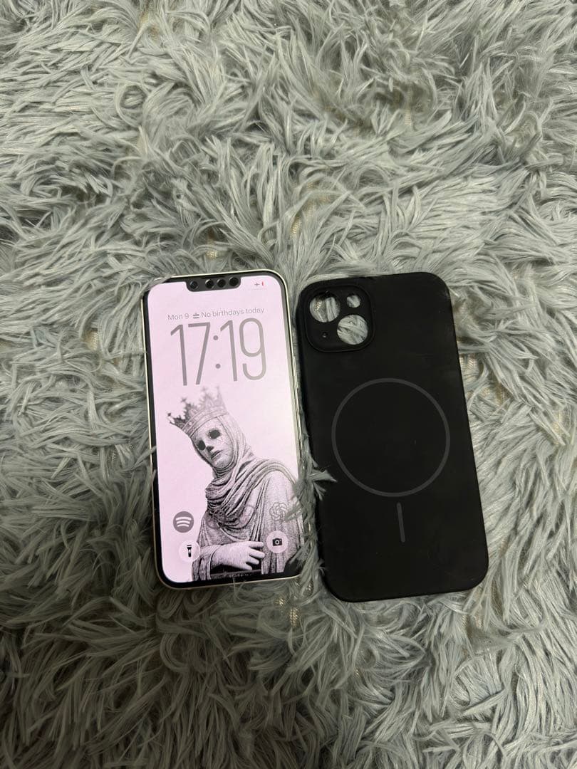 iPhone 13 ホワイト（白）出品します