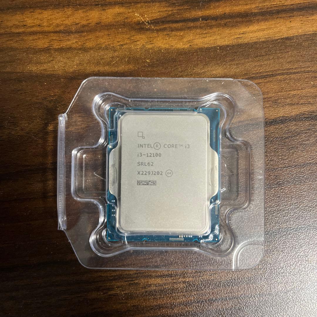 Intel Core i3-12100 CPU 本体
