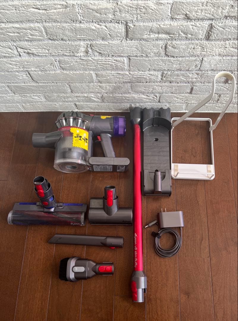 dyson ダイソンV8 Slim Fluffy 掃除機