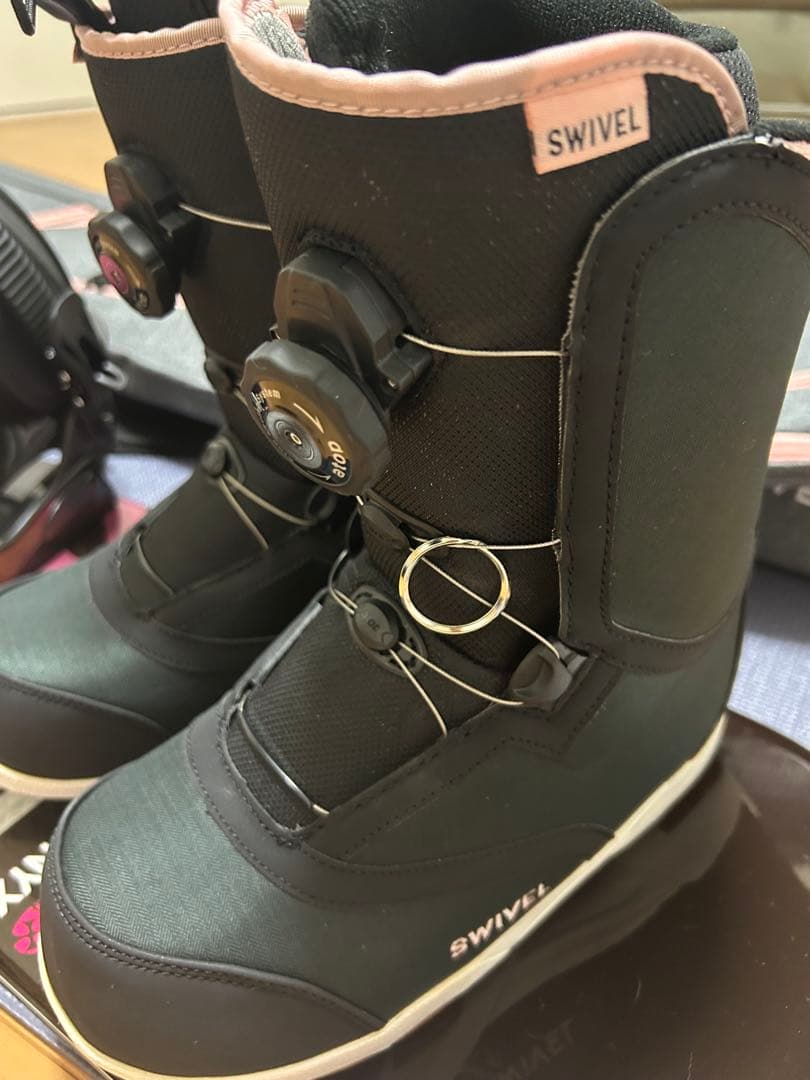 SWIVEL スノーボードブーツ ブラック25.5cm