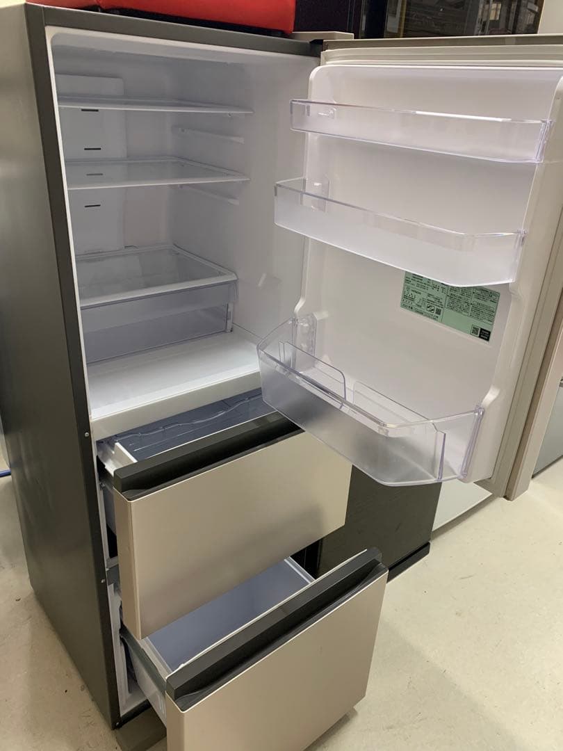HITACHI 265L 冷蔵庫 2022年製 送料無料　小さい凹みあり