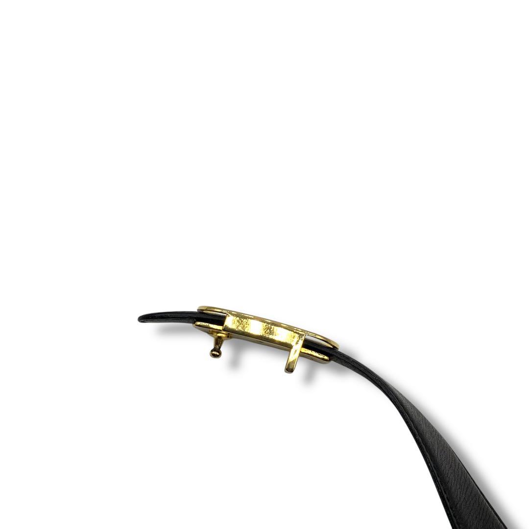 VALENTINO V字バックル 黒レザーベルト