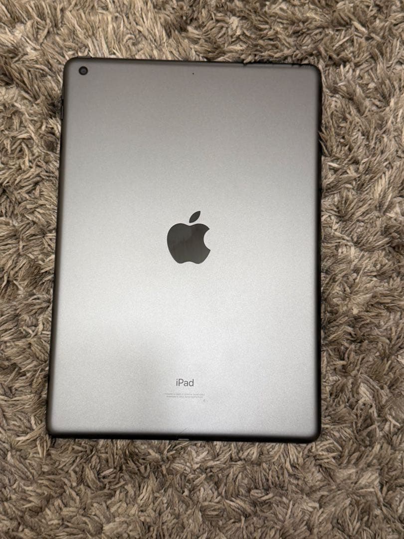 Apple iPad 第9世代　グレー