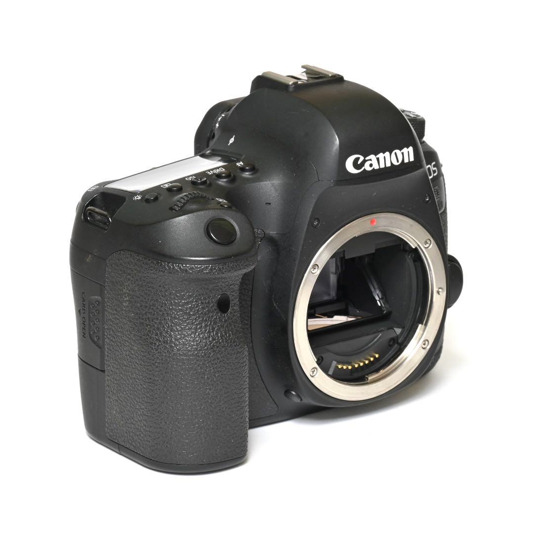 【美品】Wi-Fi搭載！Canon EOS 6D MarkⅡトリプルレンズセット