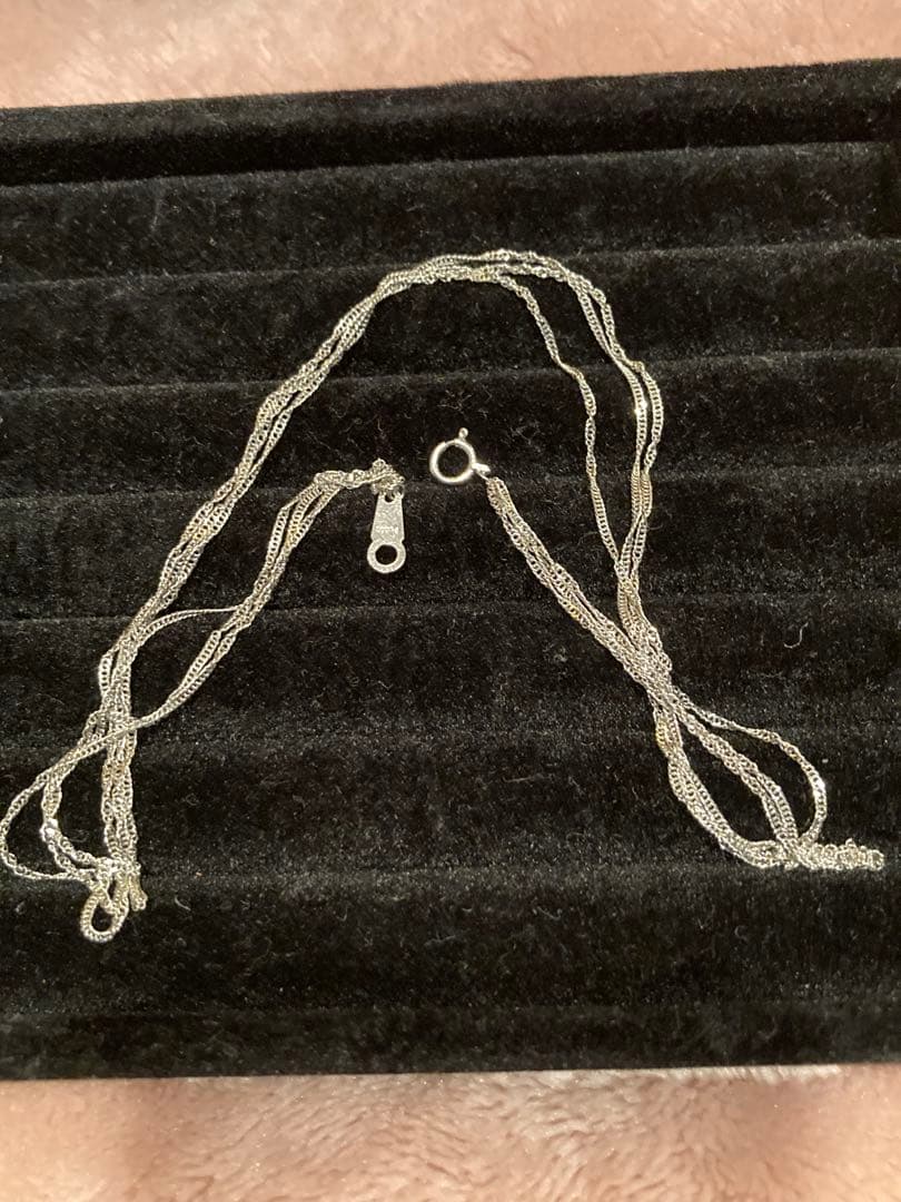 純プラチナ　3重チェーンネックレス