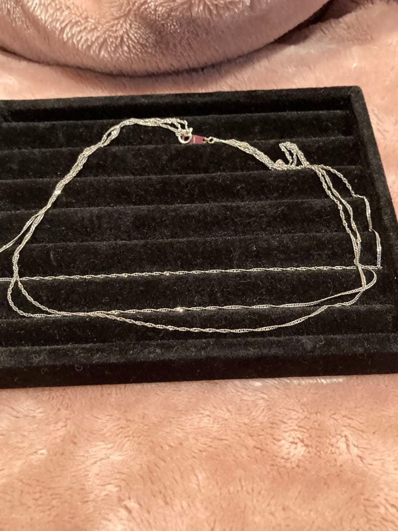 純プラチナ　3重チェーンネックレス