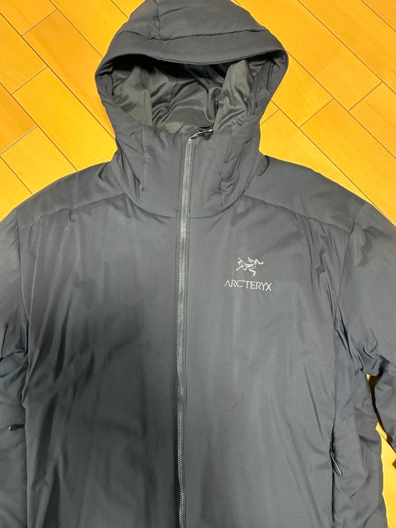 アークテリクス　アトムARフーディ　ブラック