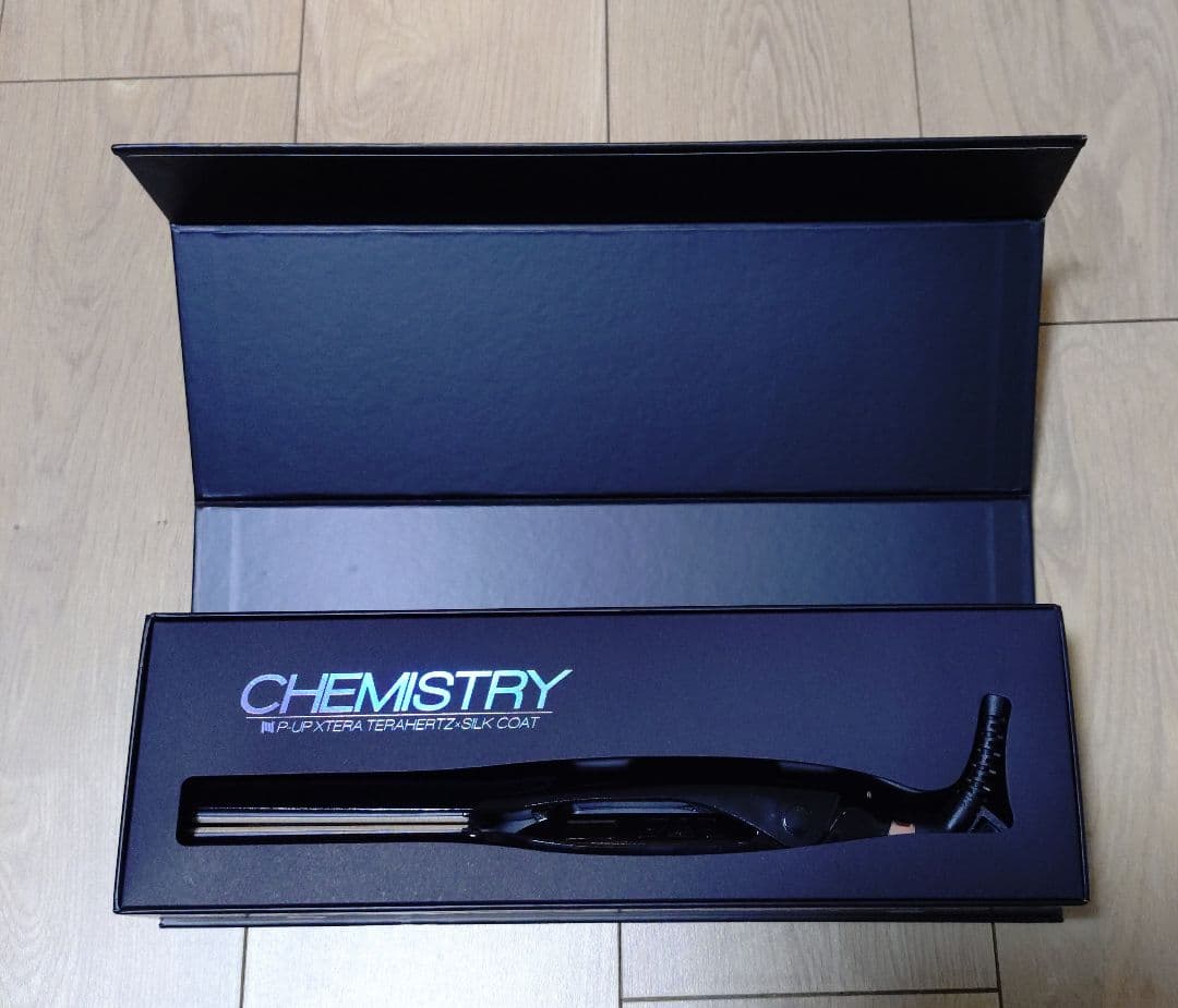 新品同様 ケミストリー テラヘルツ ストレート　ヘアアイロン