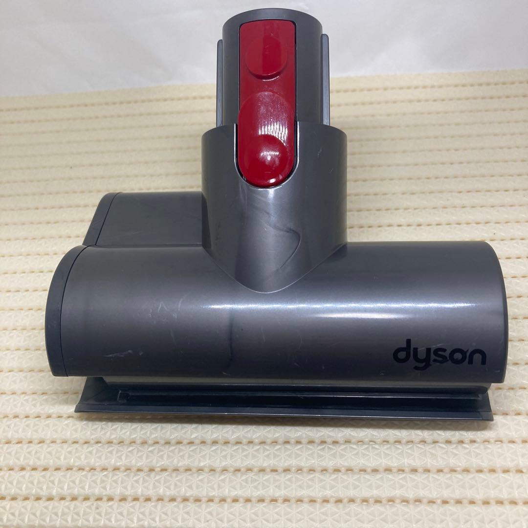 58さん専用ダイソン　ＳＶ11　分解清掃済（限定　床ブラシ、ホ－スサ－ビス）