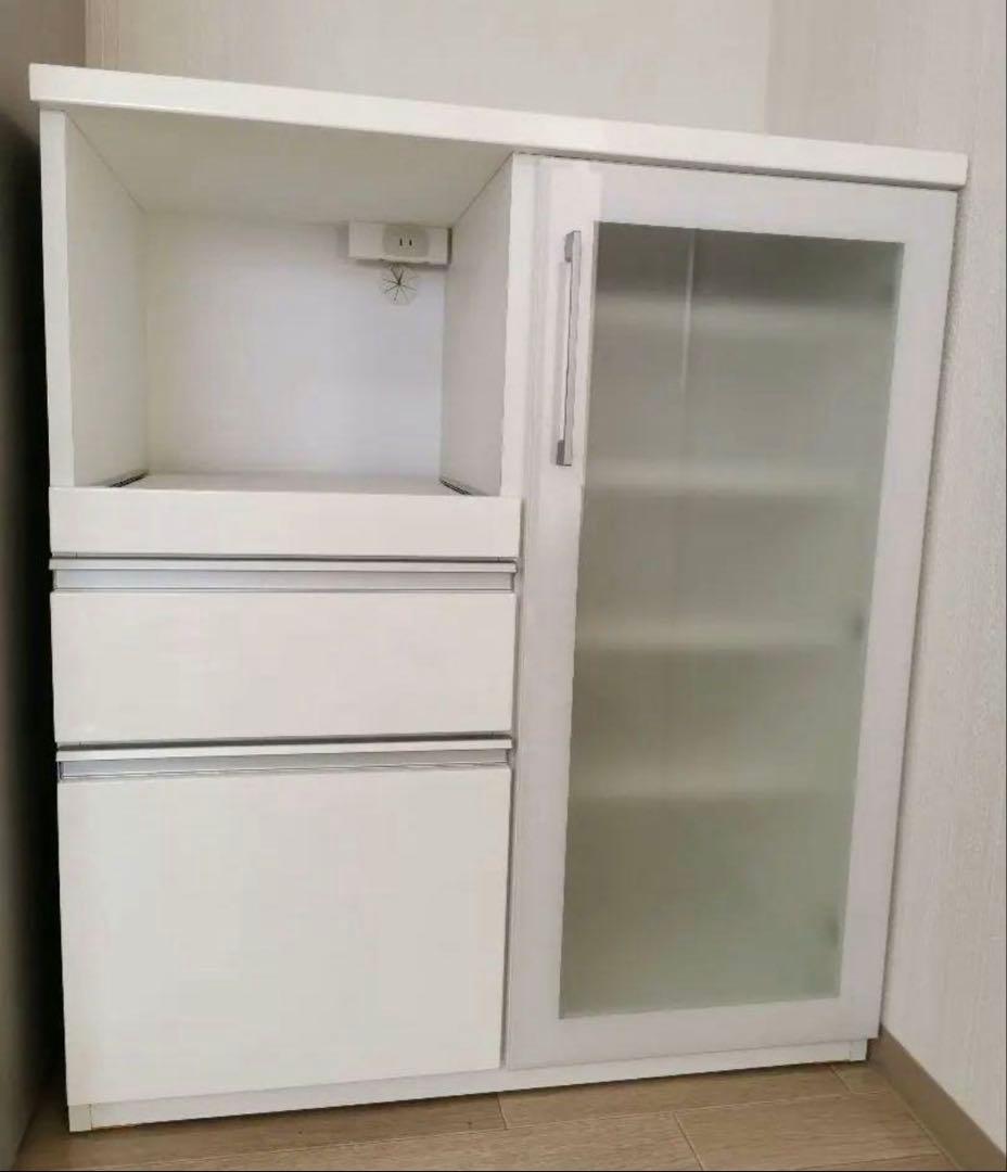 ニトリ ミドルレンジボード　食器棚