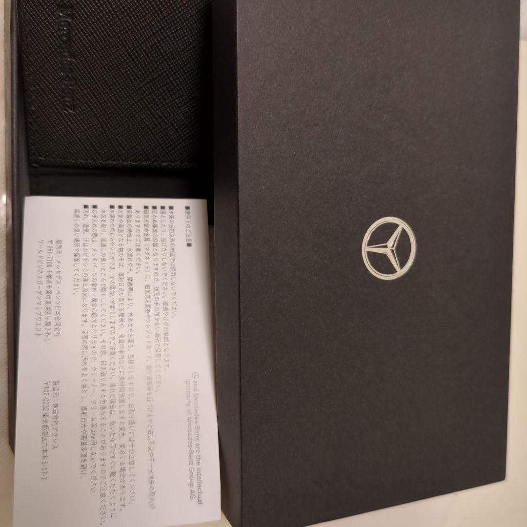 iPhone　16Pro用　メルセデス純正新品　ブラックステッチ 本革ケース