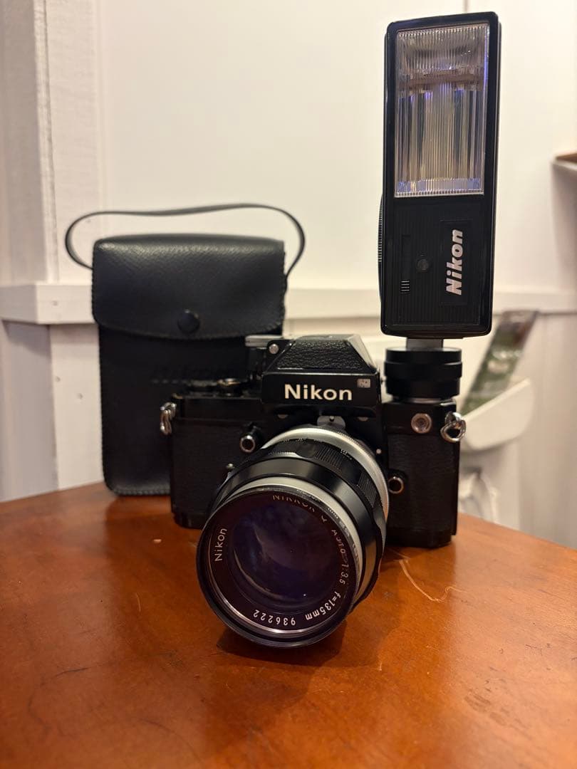 Nikon F2フォトミックブラック＋レンズ＋フラッシュsb-2付き