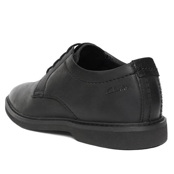 Clarks ブラックレザードレスシューズ