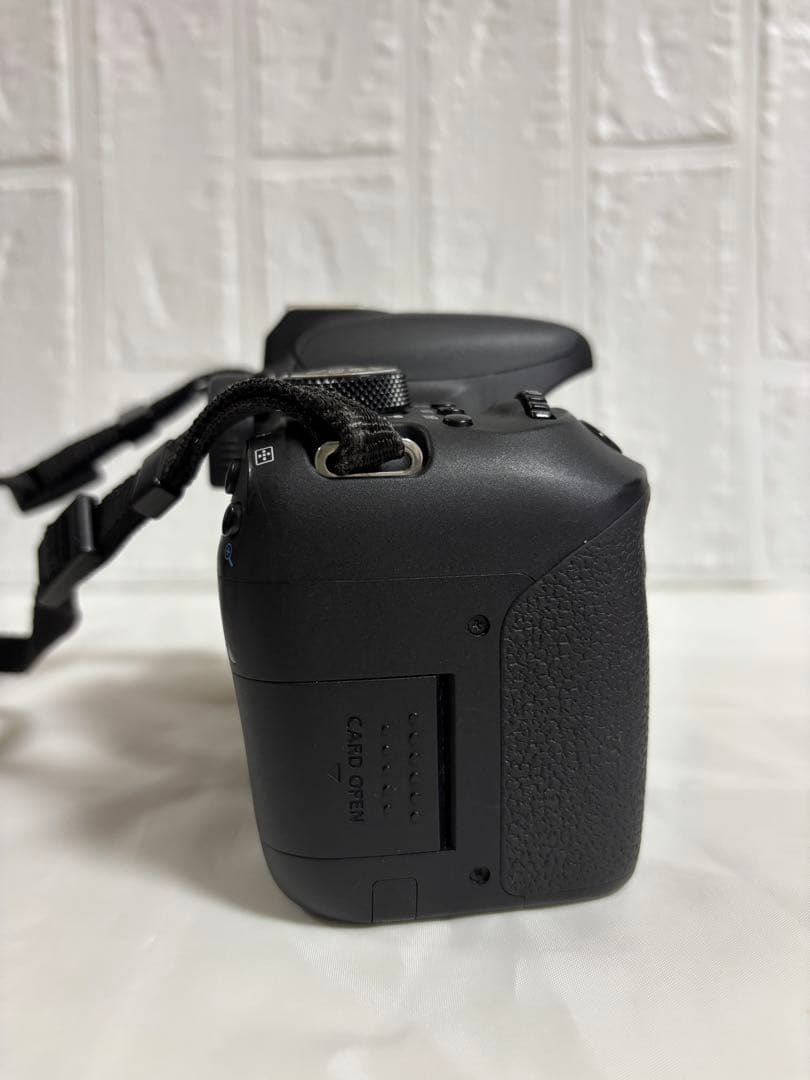 キャノンCanon EOS Kiss x9i ダブルズームキット　説明書・箱あり