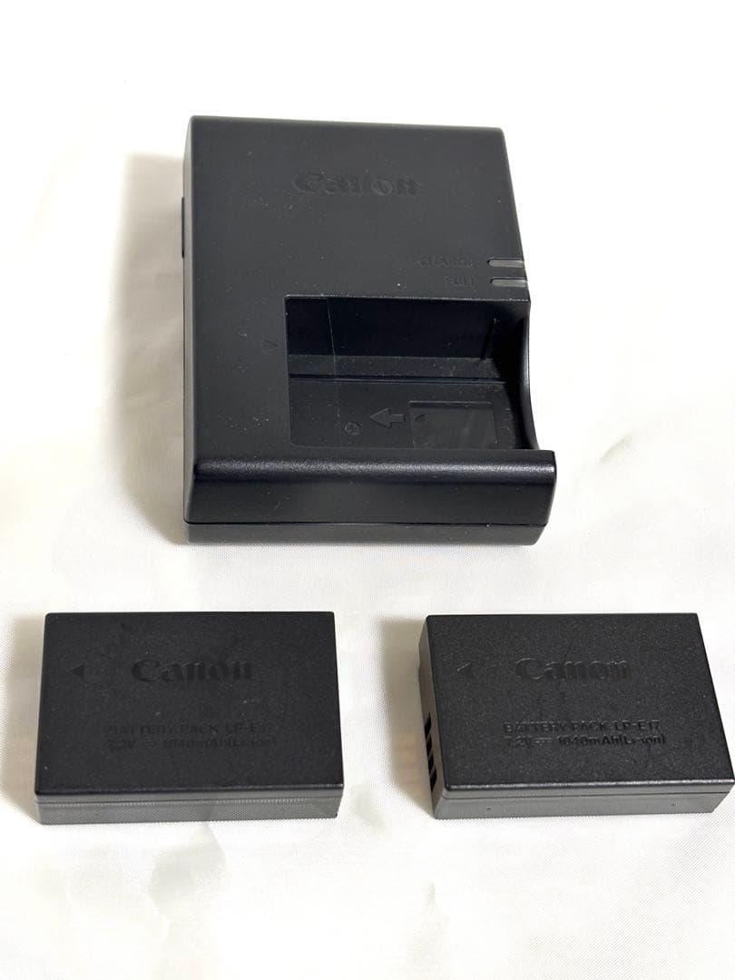 キャノンCanon EOS Kiss x9i ダブルズームキット　説明書・箱あり