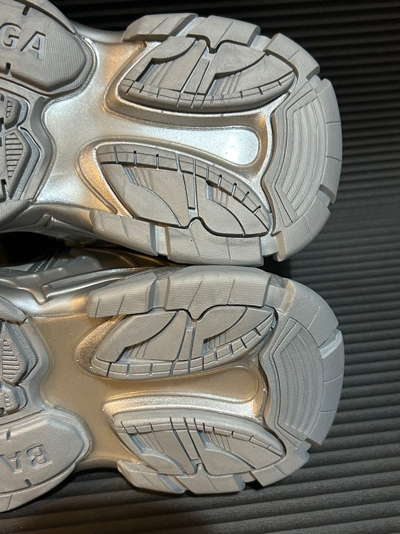 BALENCIAGA シルバー サンダル トラックサンダル 35 23 新品