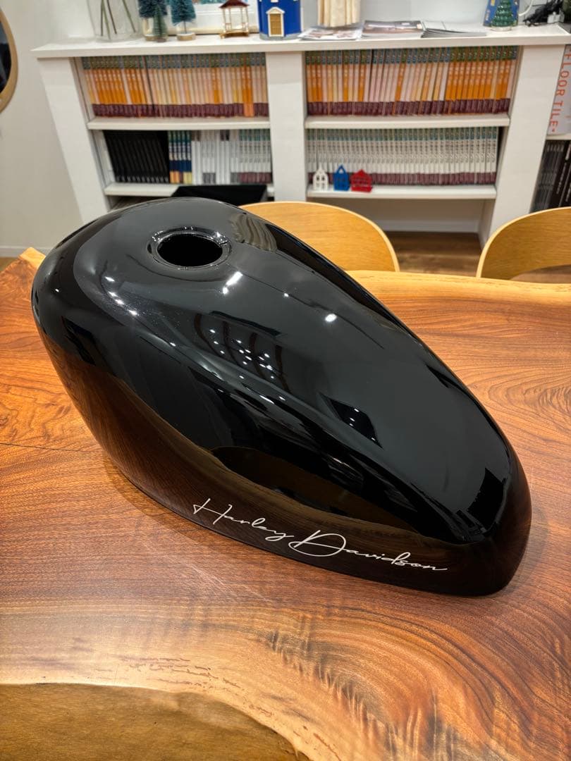 アイオロス　サイモンカスタム　タンクカバー