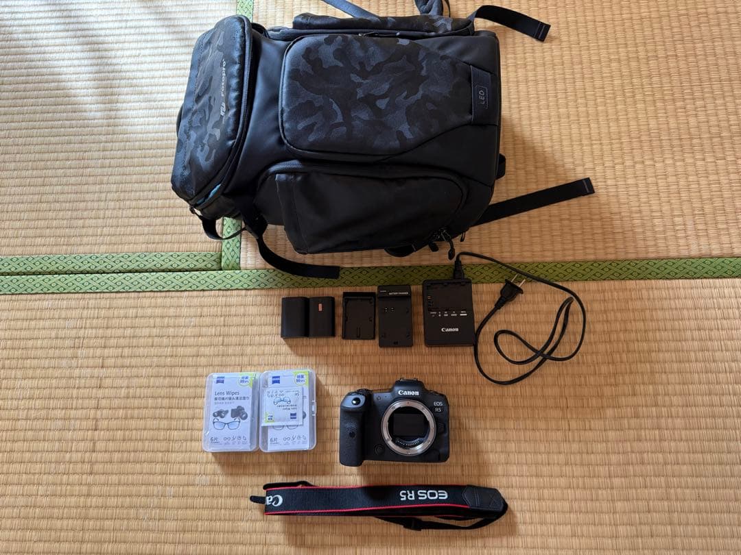 美品　一眼カメラCanon EOS R5 ボディー EOS R5