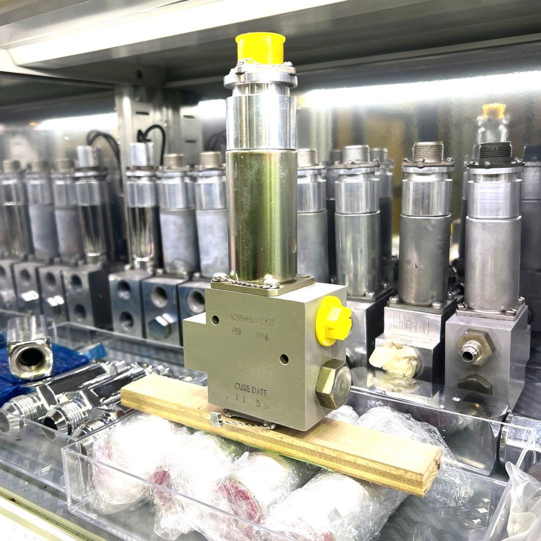 ハイドロ　ADEXスクエア　本物　ほぼ新品