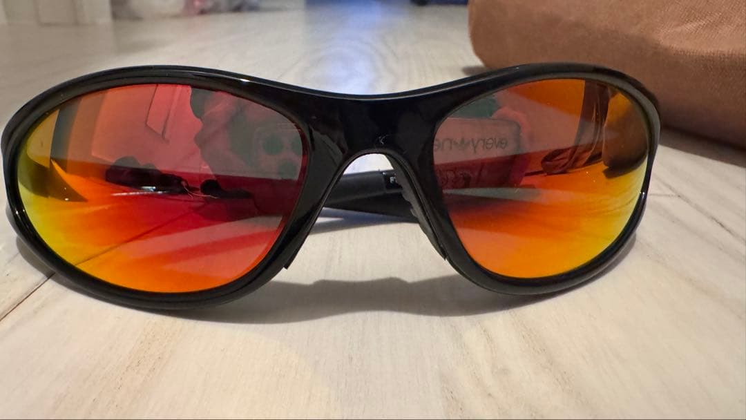 小物 AIM Sunnies - Black Heat