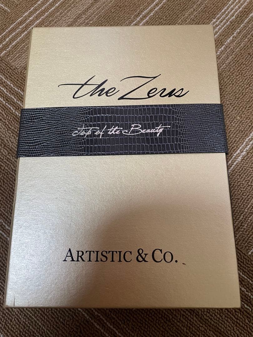 D r.A r r v o ザゼウス