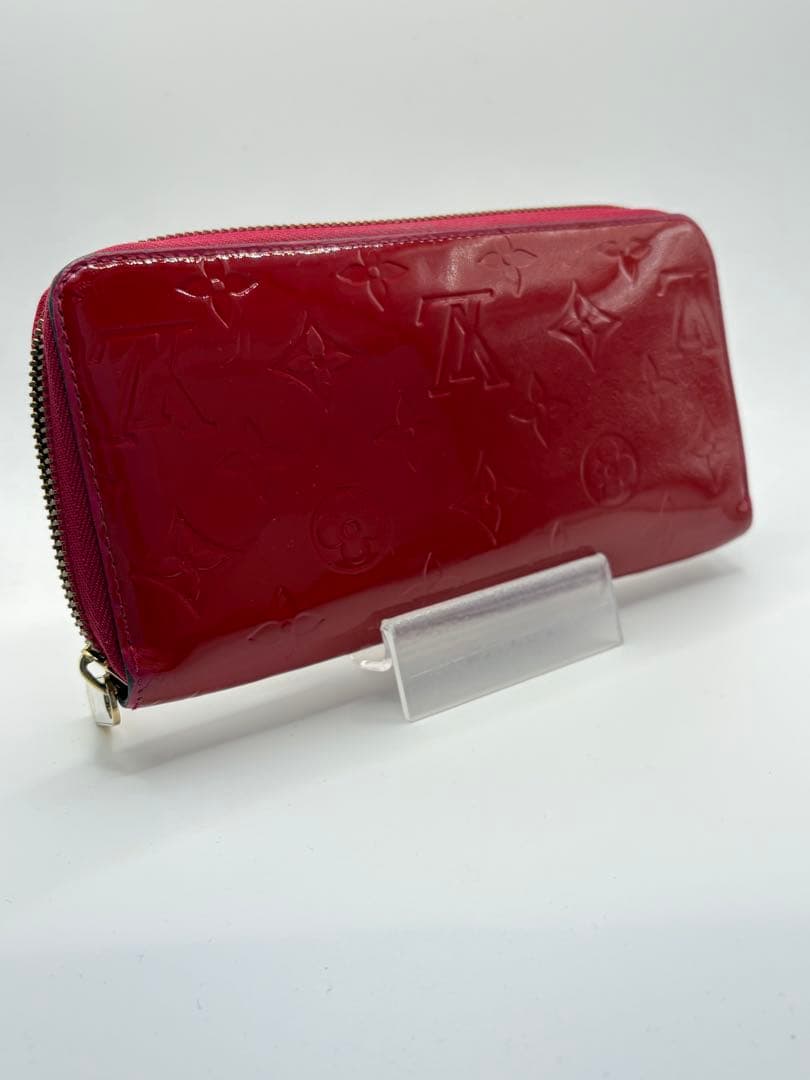 ルイヴィトン モノグラム ヴェルニ ジッピーウォレット ラウンドファスナー