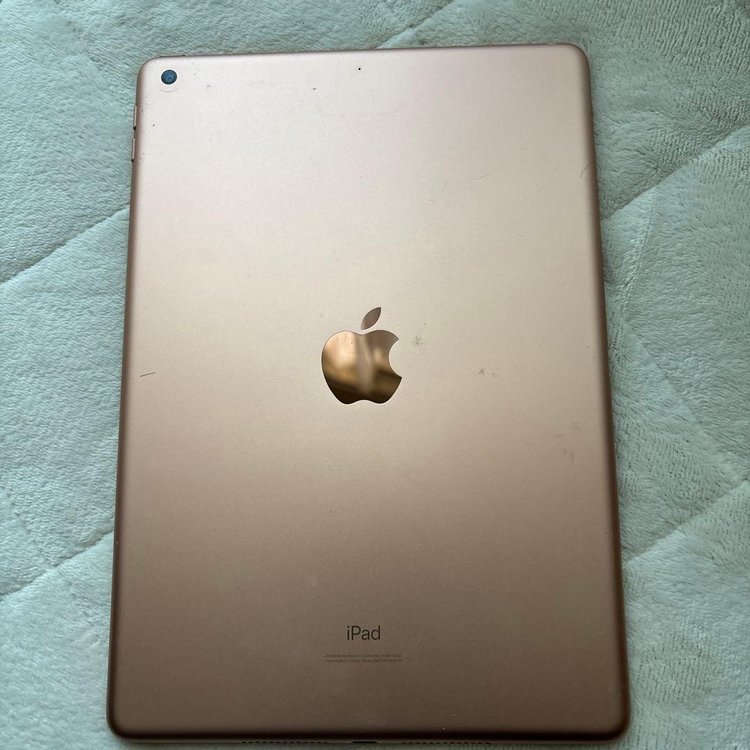 バ*シ様 第7世代 iPad Wi-Fi 32GB 10.2インチ