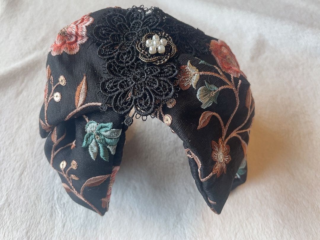 【そらまる】yuminique 刺繍柄ヘッドドレス