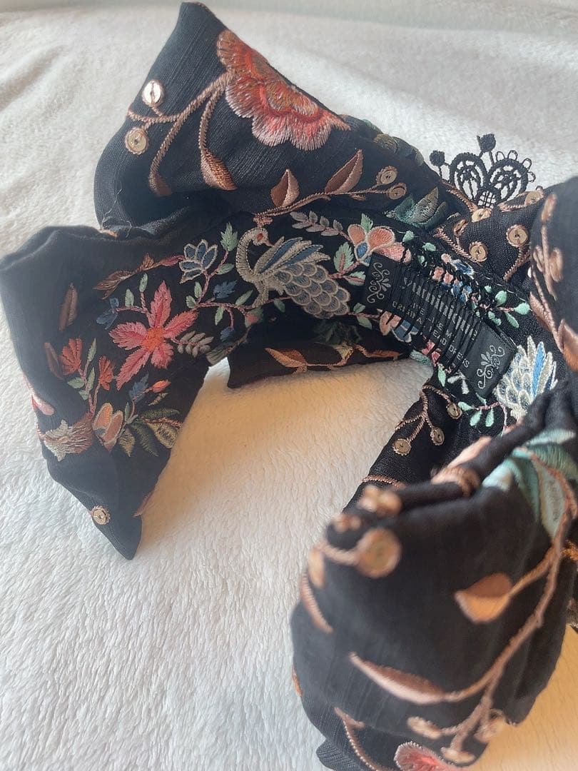 【そらまる】yuminique 刺繍柄ヘッドドレス