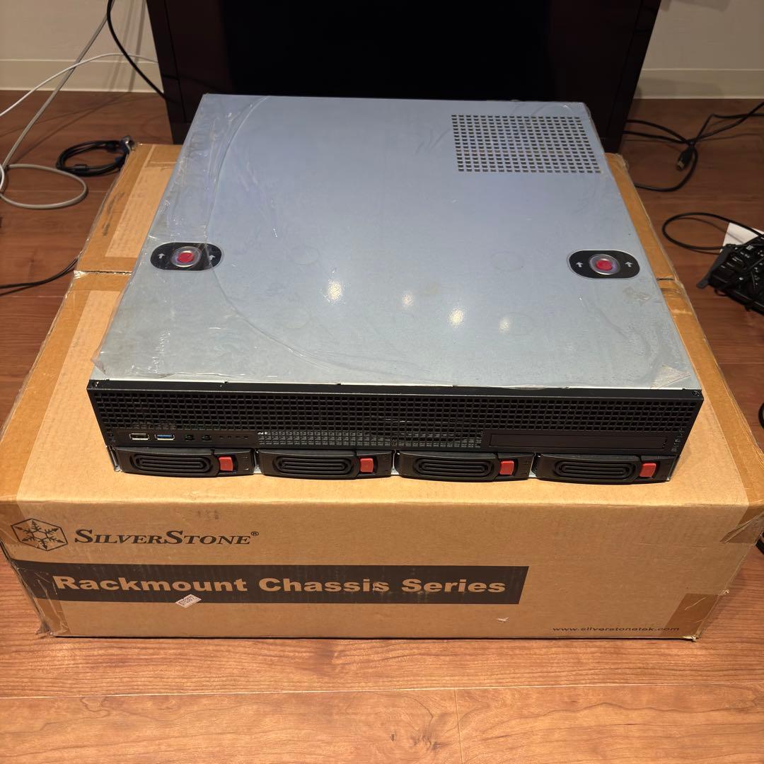 SilverStone ラックマウントサーバー SST-RM21-304