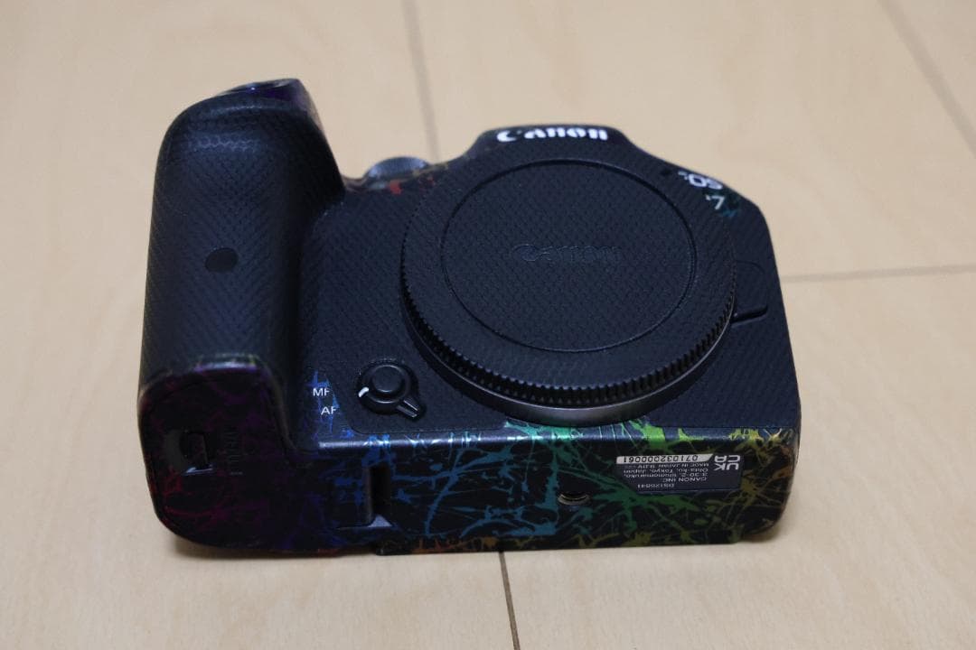 【美品・保証期間中】キヤノン EOS R7 ボディ ミラーレス一眼