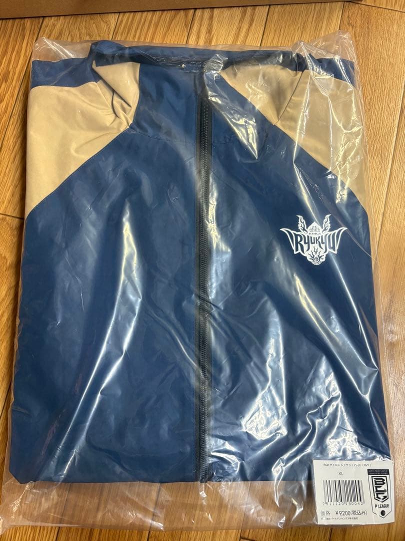 琉球ゴールデンキングス ナイロンジャケット ネイビー/ベージュ