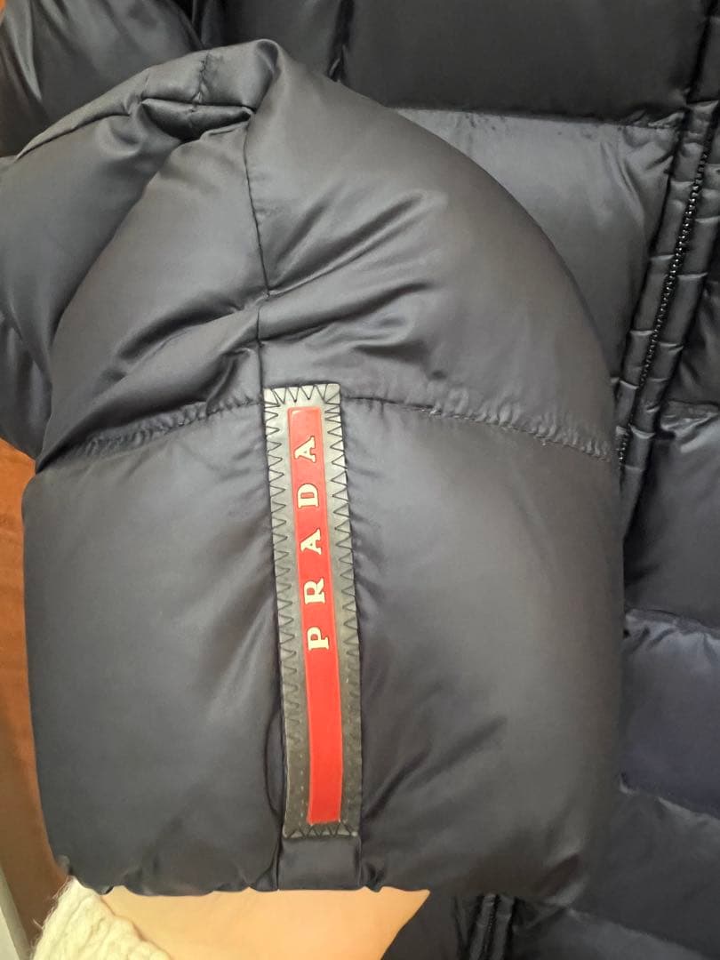 PRADA フード付きダウンジャケット ネイビー